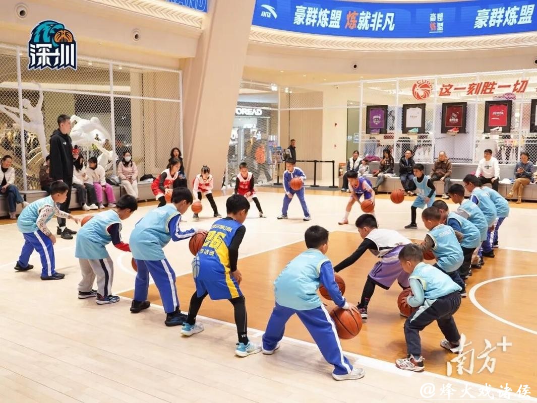 篮球火种点燃少年梦！深圳龙华润庆翔公益行构筑职业与青春的桥梁